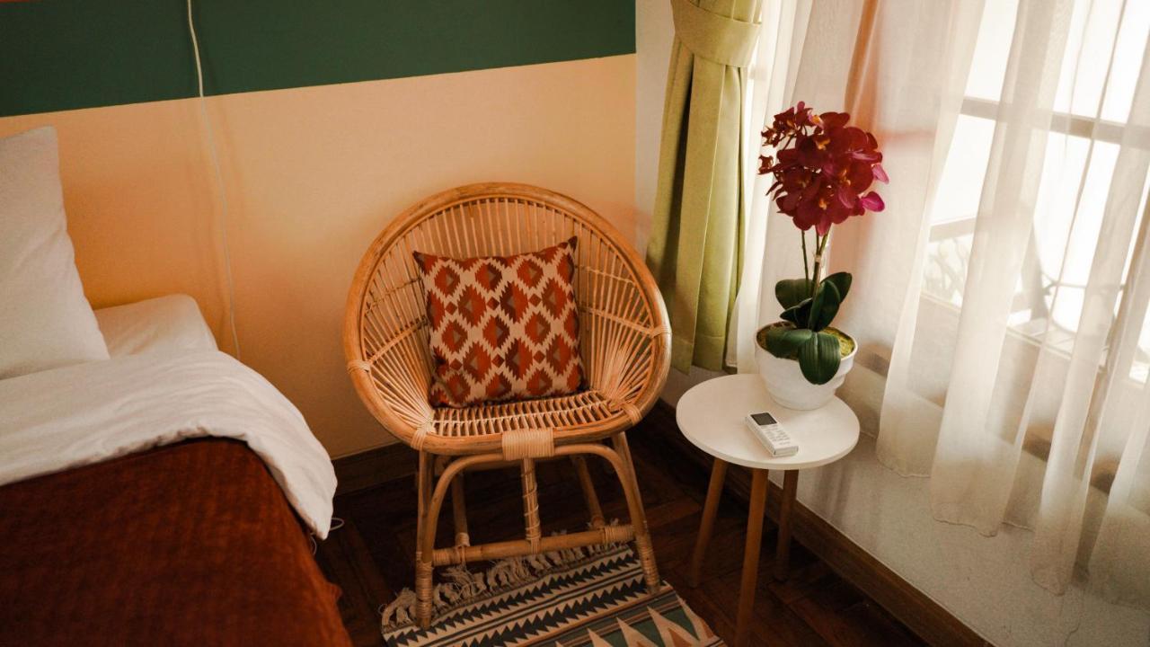 Roemah Renjana Bandung Bed & Breakfast Exterior photo
